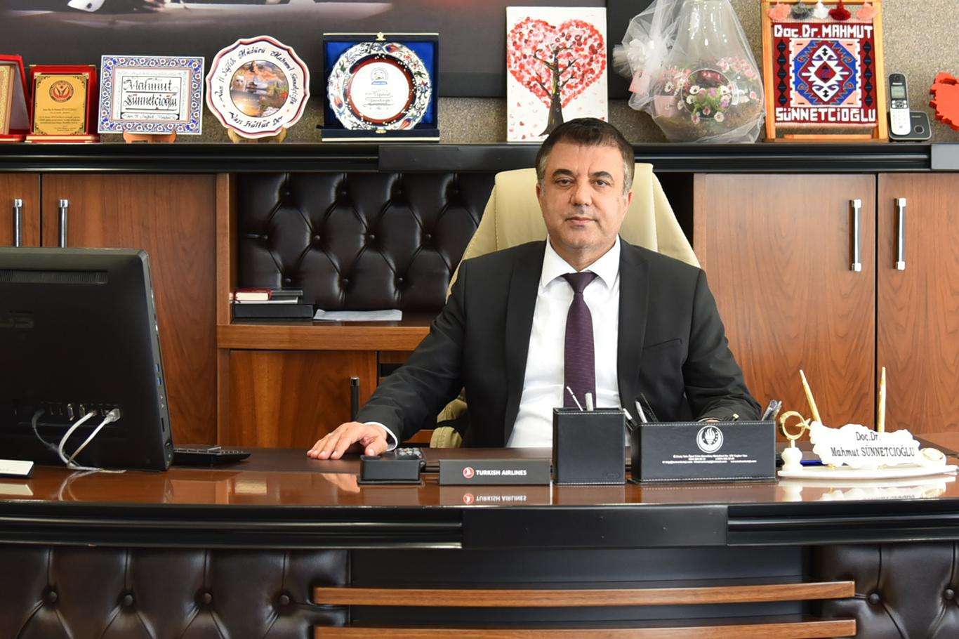 Van İl Sağlık Müdürü Sünnetçioğlu'ndan bayram uyarısı Van İl Sağlık Müdürü Sünnetçioğlu'ndan bayram uyarısı
